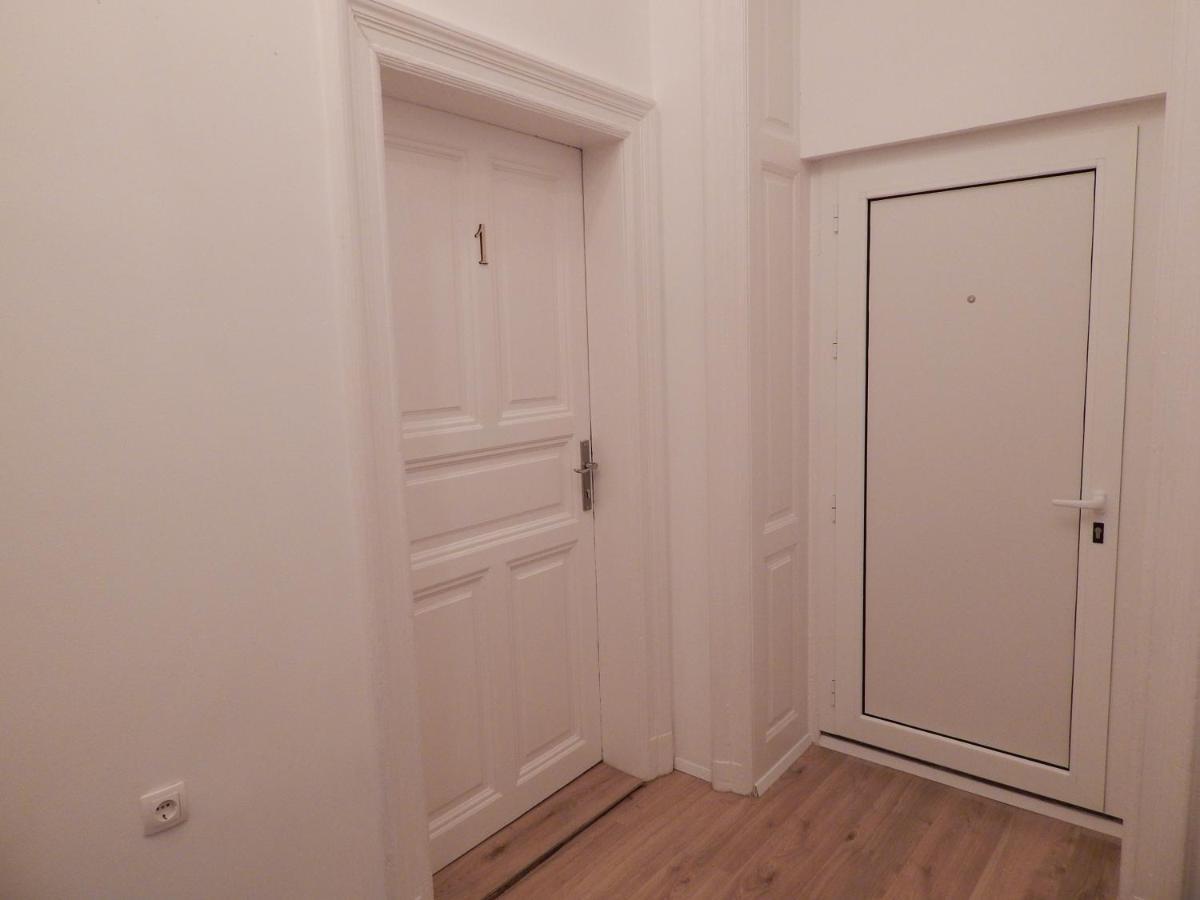 Gold Rooms And Suite Риека Экстерьер фото